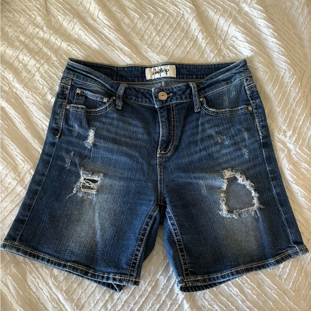 Day trip jean shorts dark wash long inseam